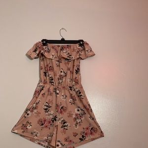 Floral romper !🌸